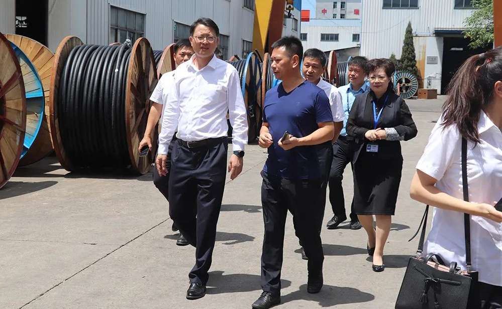 中国银行江西省分行 蔡兴华行长一行莅临公司考察指导工作